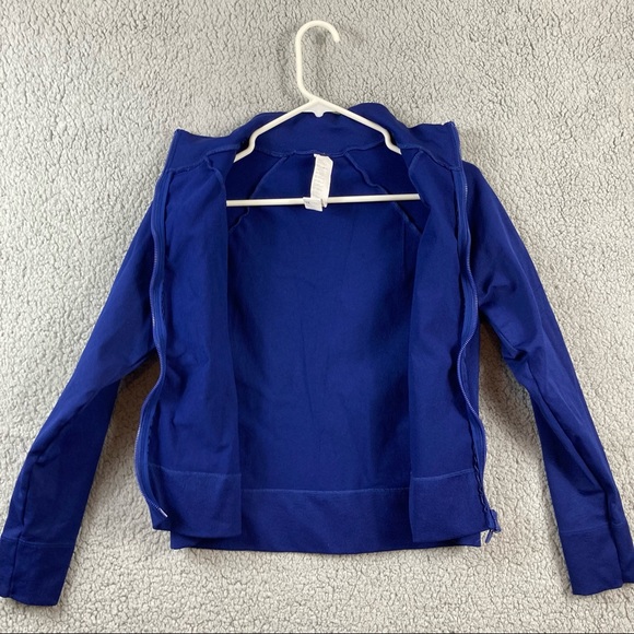 Fabletics Cropped Jacket - Picture 2 of 11